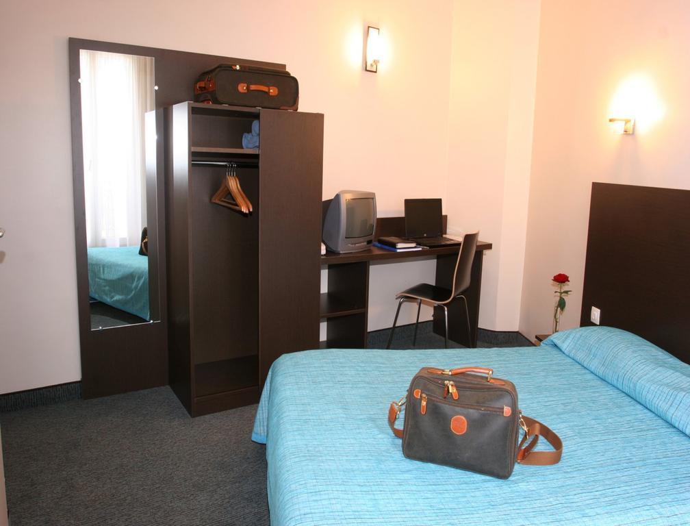 Hotel Amarys Simart Paris Cameră foto