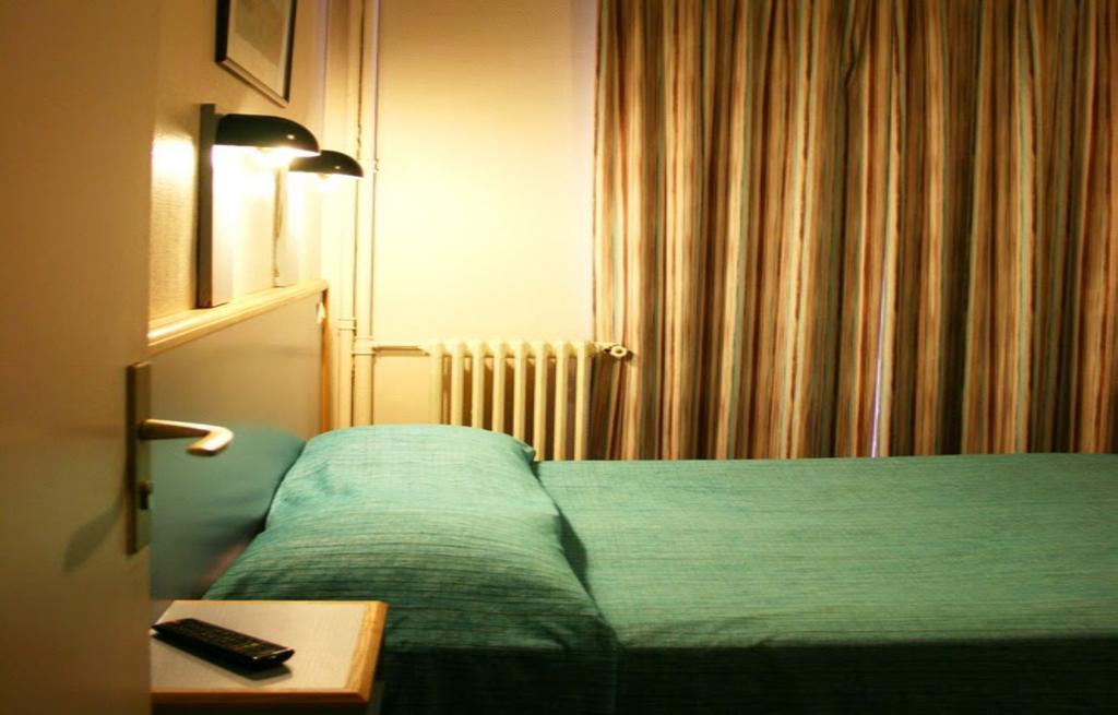 Hotel Amarys Simart Paris Cameră foto